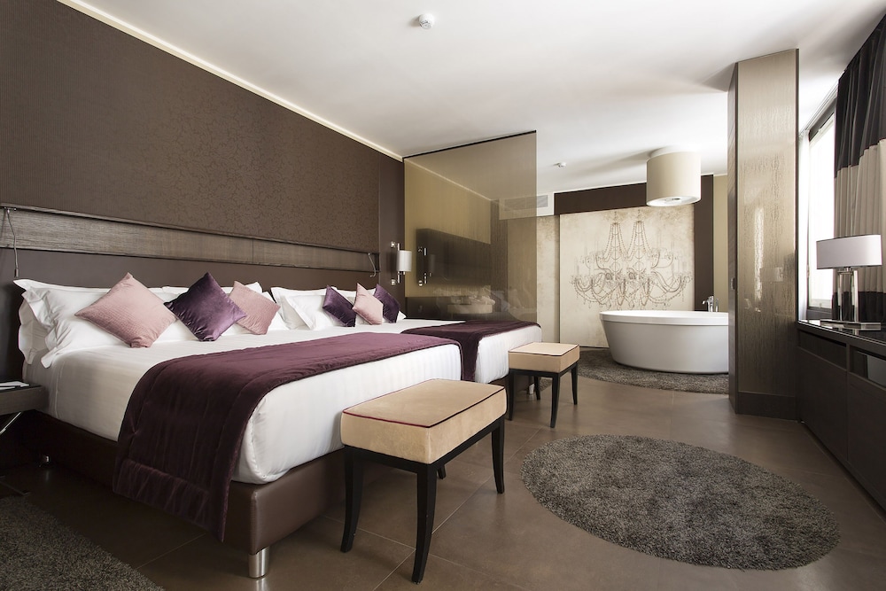 Rome Life Hotel — Hotel rooms in Rome, Lazio