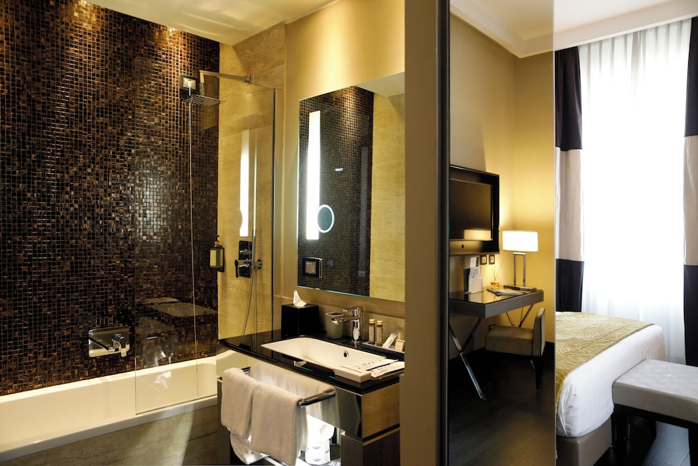 Rome Life Hotel — Hotel rooms in Rome, Lazio