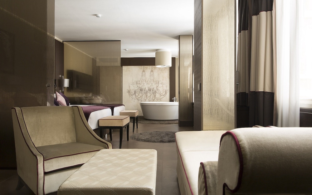 Rome Life Hotel — Hotel rooms in Rome, Lazio