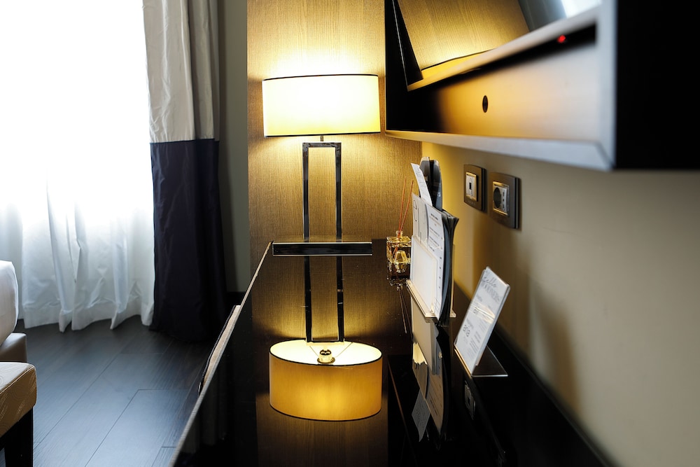 Rome Life Hotel — Hotel rooms in Rome, Lazio