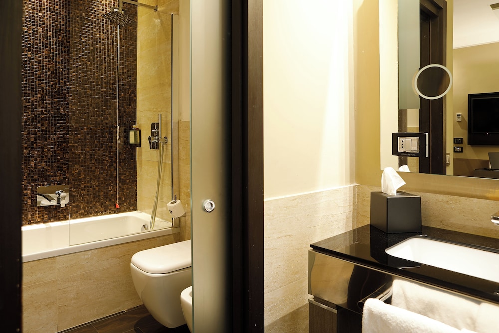 Rome Life Hotel — Hotel rooms in Rome, Lazio