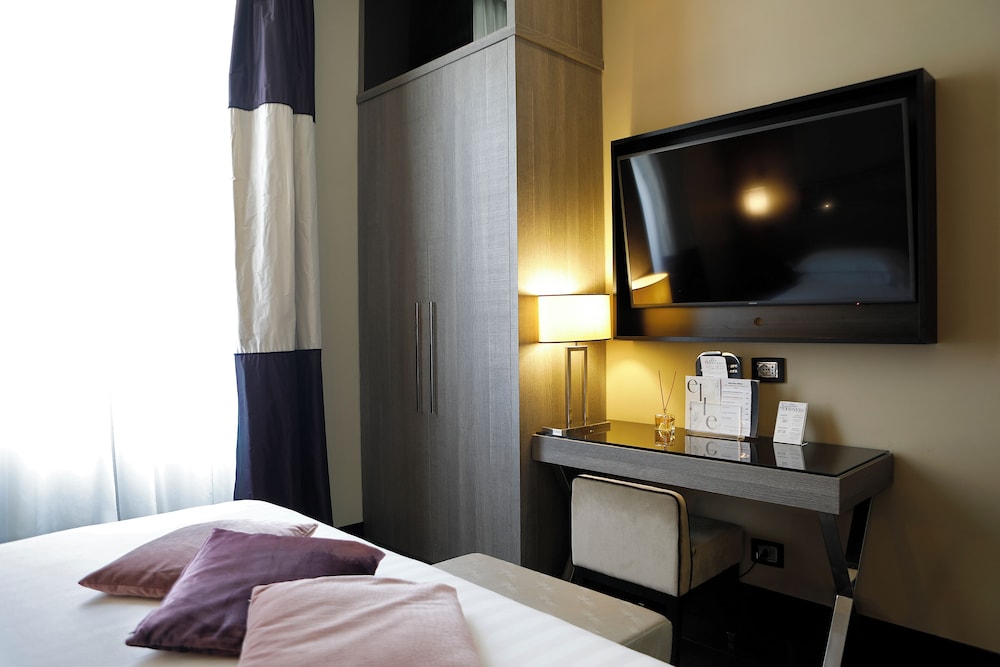 Rome Life Hotel — Hotel rooms in Rome, Lazio