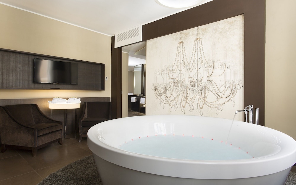 Rome Life Hotel — Hotel rooms in Rome, Lazio
