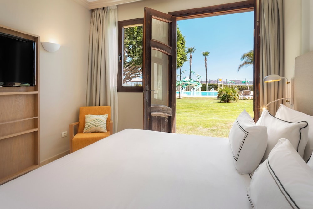 Melia Villaitana — Hotel rooms in Benidorm, Valencian Community