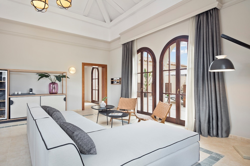 Melia Villaitana — Hotel rooms in Benidorm, Valencian Community