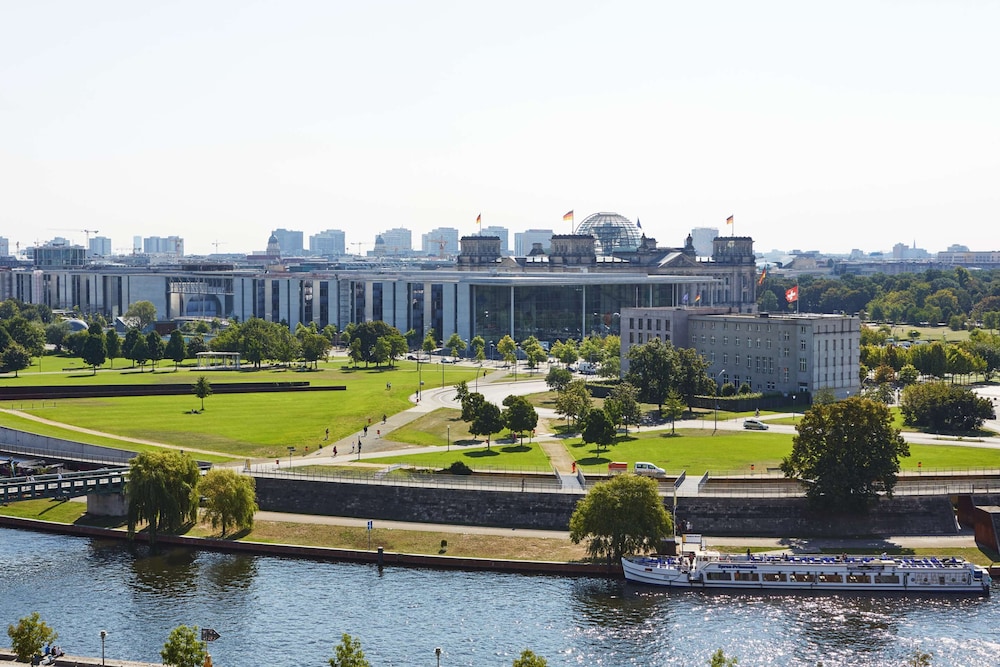 Steigenberger Hotel Am Kanzleramt — Attractions in the area in Berlin, Berlin