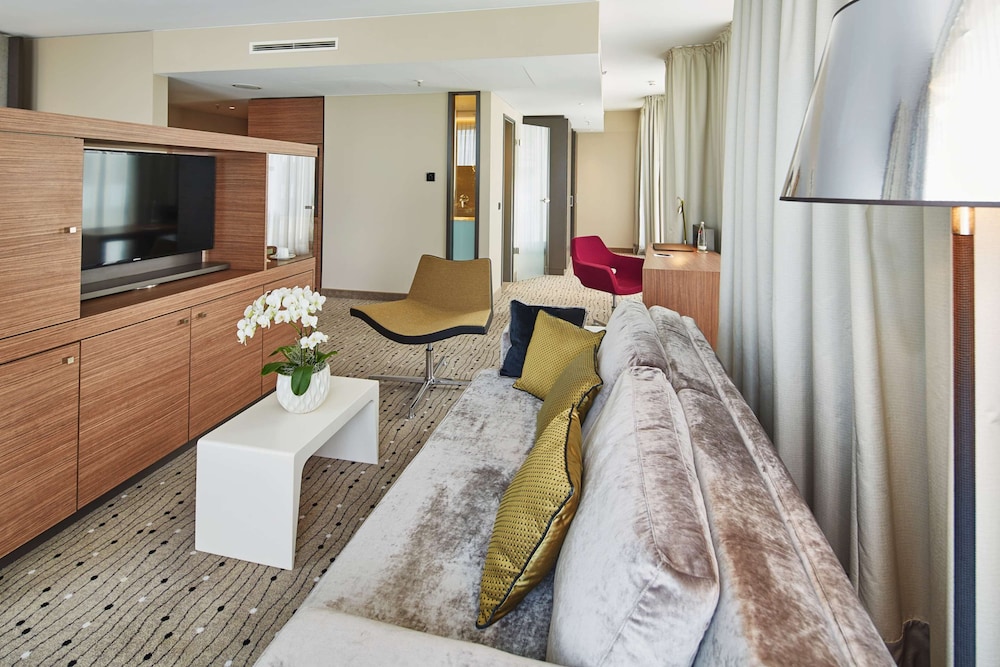 Steigenberger Hotel Am Kanzleramt — Hotel rooms in Berlin, Berlin