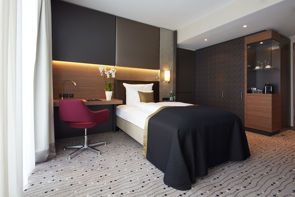 Steigenberger Hotel Am Kanzleramt — Hotel rooms in Berlin, Berlin