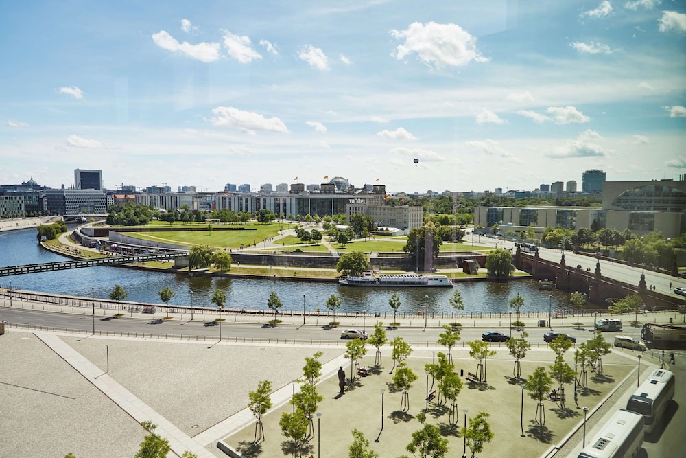 Steigenberger Hotel Am Kanzleramt — Main photo in Berlin, Berlin
