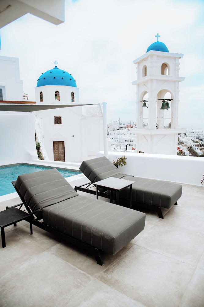 Aqua Luxury Suites — Attractions in the area in Imerovigli, South Aegean
