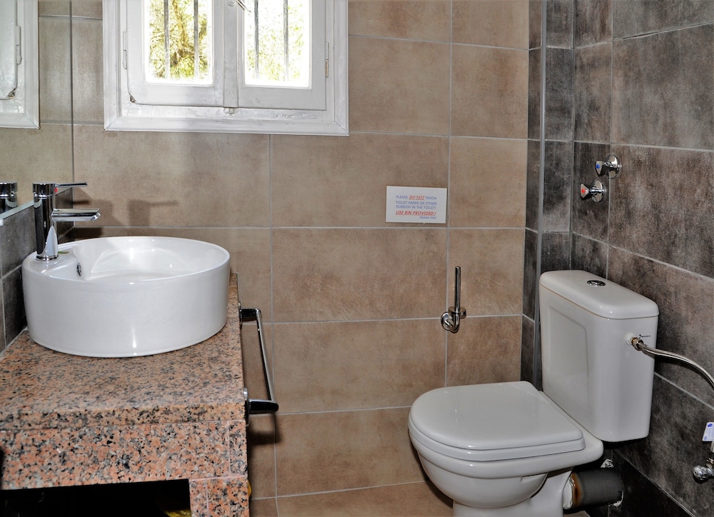 Captain's Studios & Apartments — Hotel rooms in Lefkimmi (Corfu), Ionian Islands