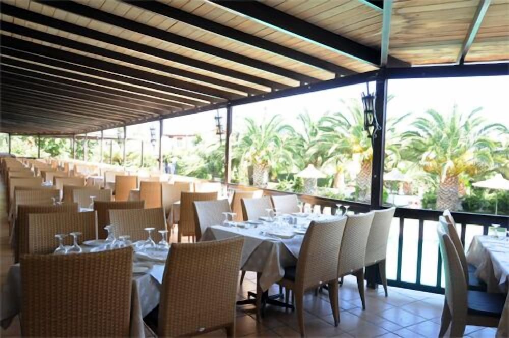 Hersonissos Maris — Restaurant & bars in Hersonissos