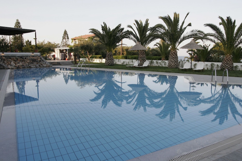 Hersonissos Maris — Swimming pool in Hersonissos