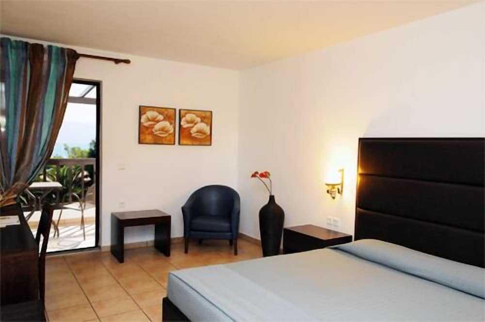 Hersonissos Maris — Hotel rooms in Hersonissos