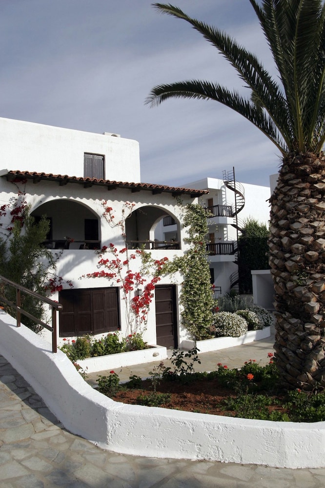 Hersonissos Maris — Hotel building in Hersonissos