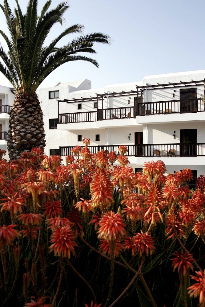 Hersonissos Maris — Hotel building in Hersonissos