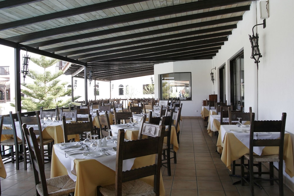 Hersonissos Maris — Restaurant & bars in Hersonissos