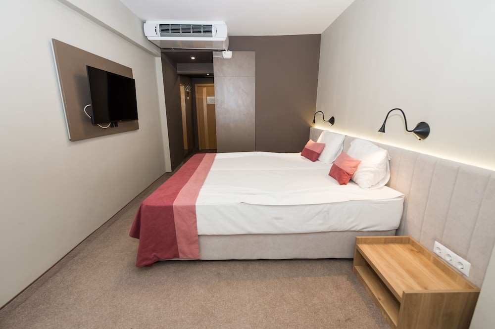 Grand Hotel Sunny Beach — Rooms in Sunny Beach, Burgas Region