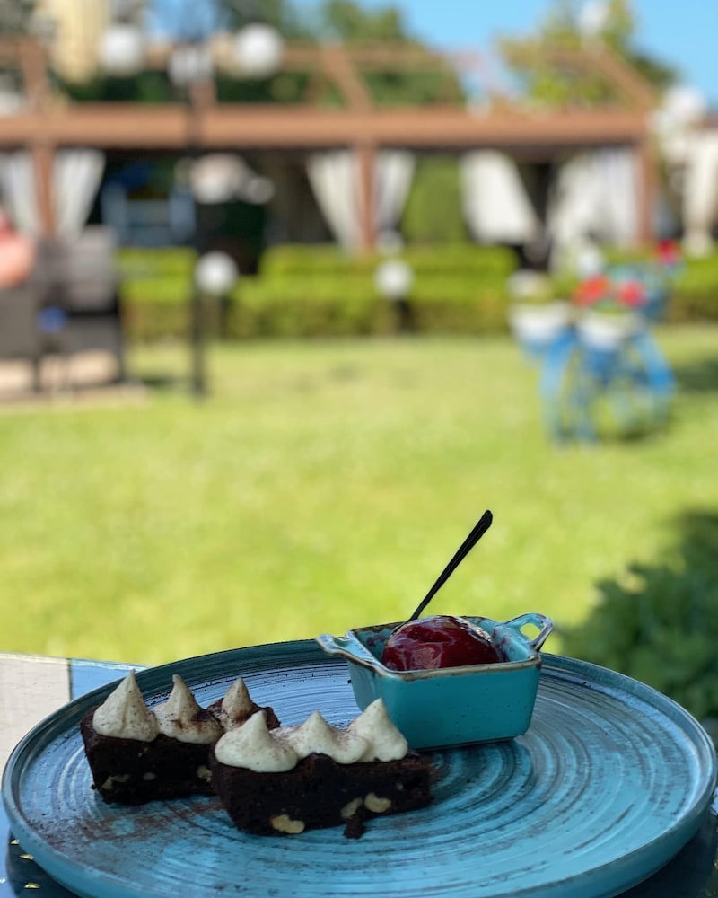 Hotel Palace — Restaurant in Sunny Beach, Burgas Region