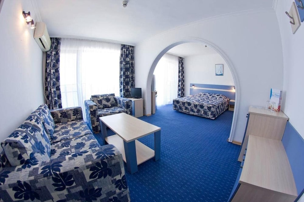 Hotel Palace — Rooms in Sunny Beach, Burgas Region