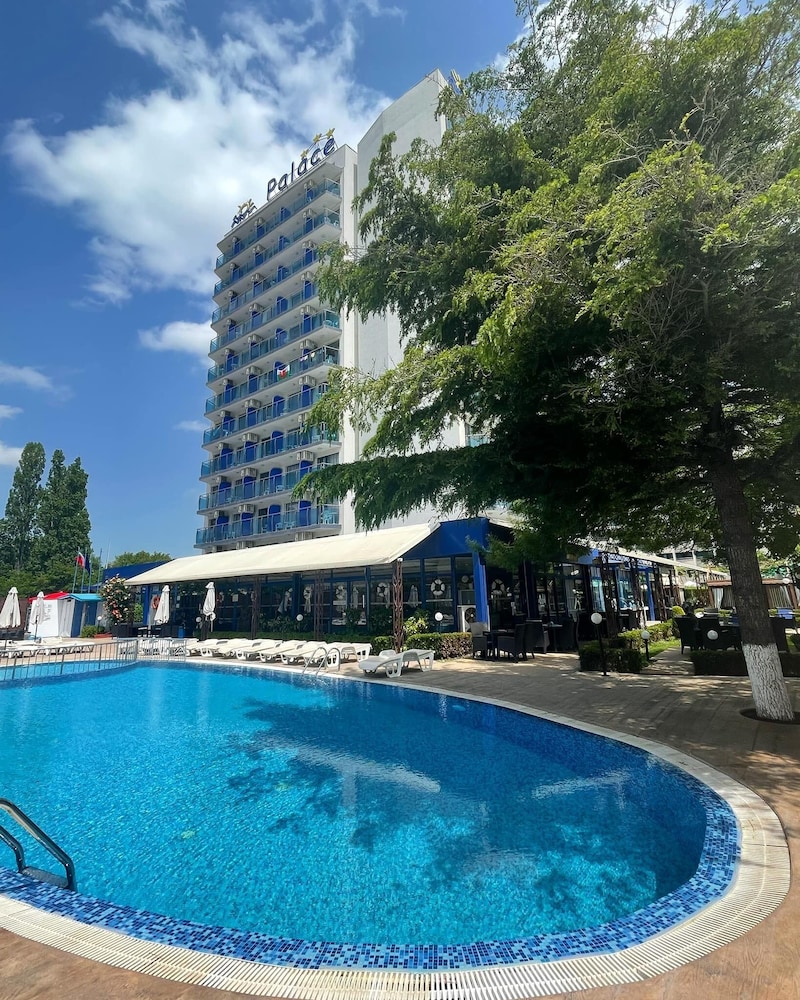 Hotel Palace — Pool in Sunny Beach, Burgas Region