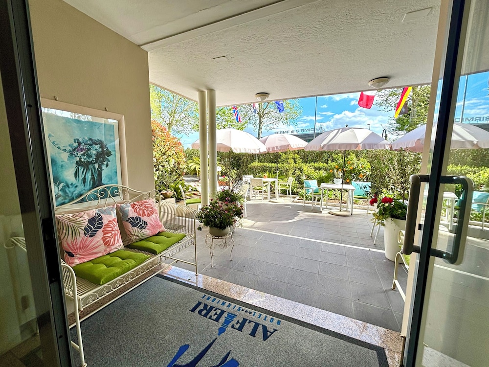 Hotel Alfieri — Restaurant & bars in Sirmione, Lombardy