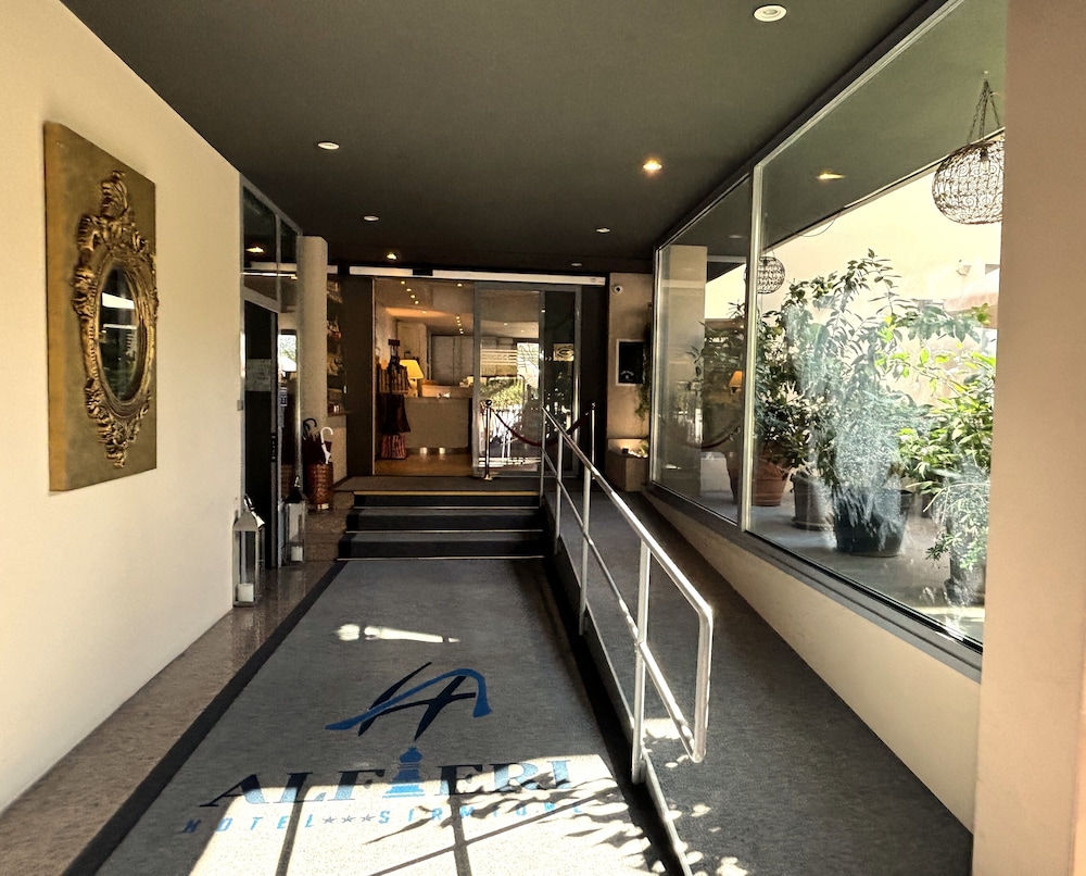 Hotel Alfieri — Hotel building in Sirmione, Lombardy