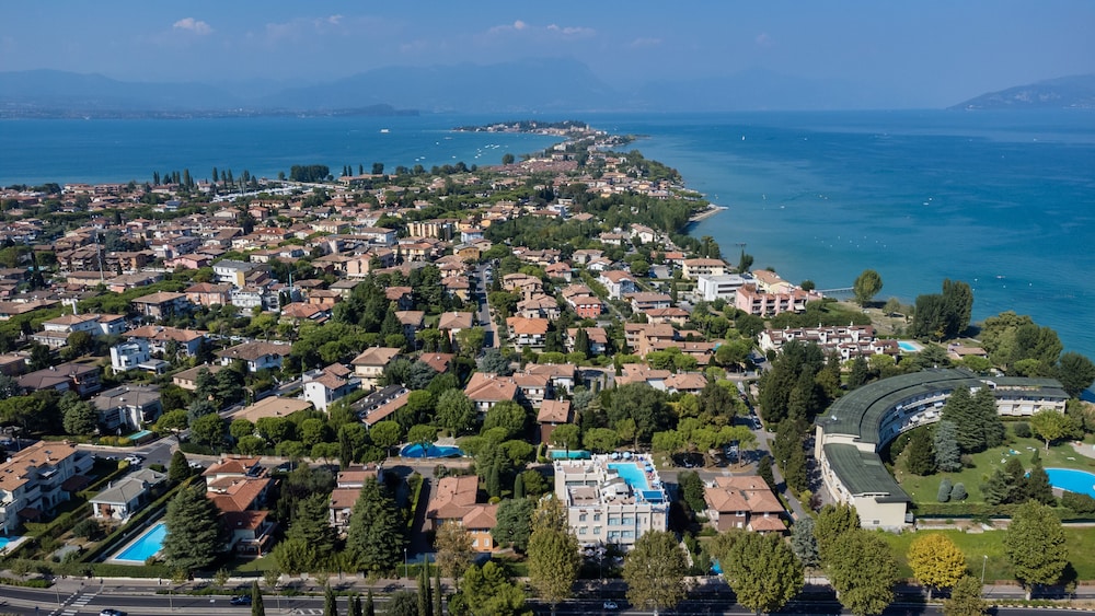 Hotel Alfieri — Attractions in the area in Sirmione, Lombardy