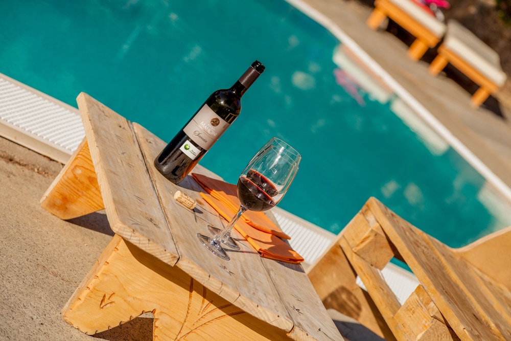 Hotel Glamping Borgo di Campagna — Swimming pool in Loiri Porto San Paolo, Sardinia