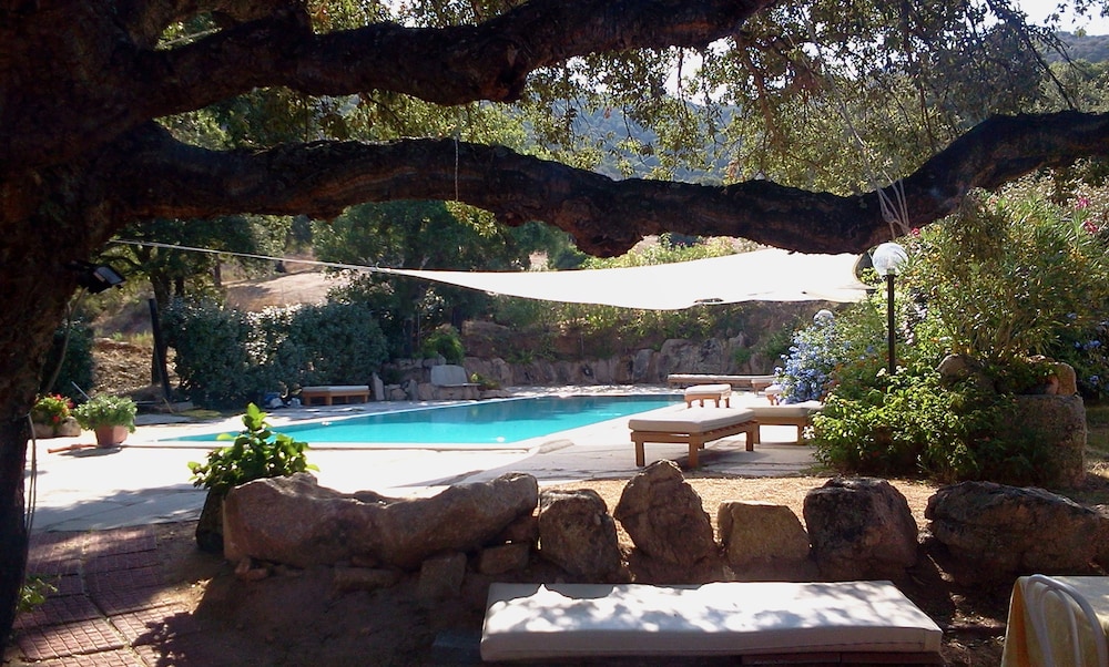 Hotel Glamping Borgo di Campagna — Swimming pool in Loiri Porto San Paolo, Sardinia