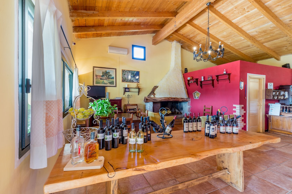 Hotel Glamping Borgo di Campagna — Restaurant & bars in Loiri Porto San Paolo, Sardinia
