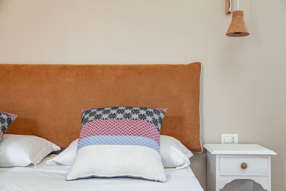 Hotel Glamping Borgo di Campagna — Hotel rooms in Loiri Porto San Paolo, Sardinia