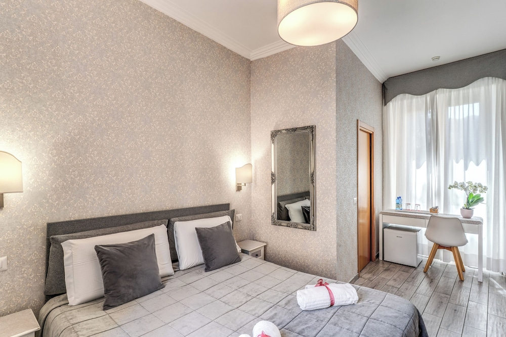 Marta Inn — Hotel rooms in Rome, Lazio