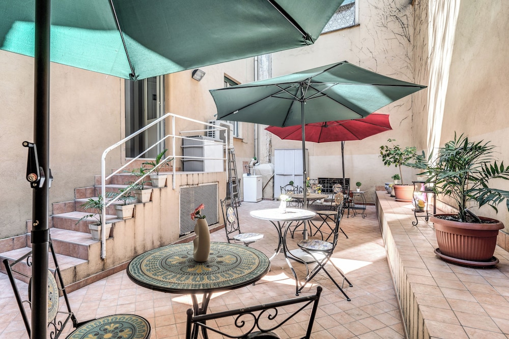 Marta Inn — Restaurant & bars in Rome, Lazio