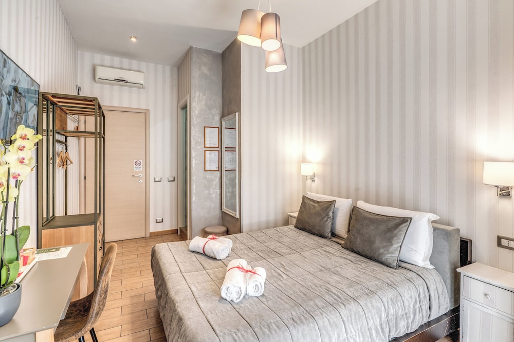 Marta Inn — Hotel rooms in Rome, Lazio