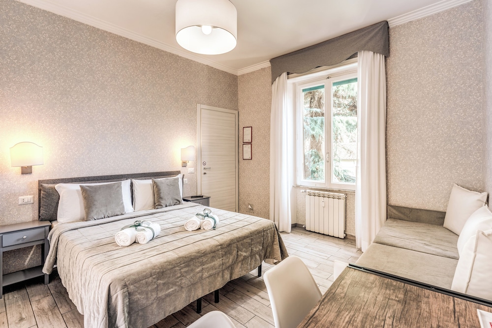 Marta Inn — Hotel rooms in Rome, Lazio
