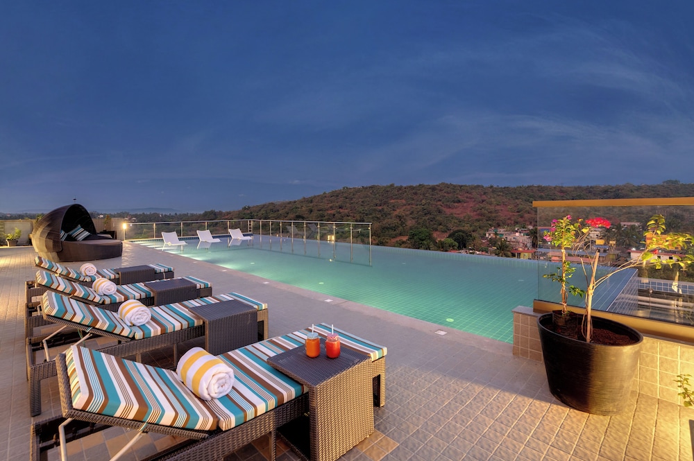 The Fern Habitat Goa, Candolim, Series by Marriott — Swimming pool in Candolim, Goa