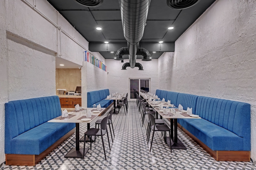 The Fern Habitat Goa, Candolim, Series by Marriott — Restaurant & bars in Candolim, Goa