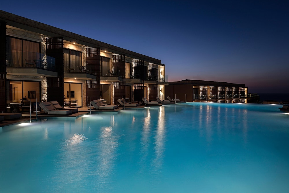 King Jason Zante – Designed for Adults — Swimming pool in Tsilivi, Ionian Islands