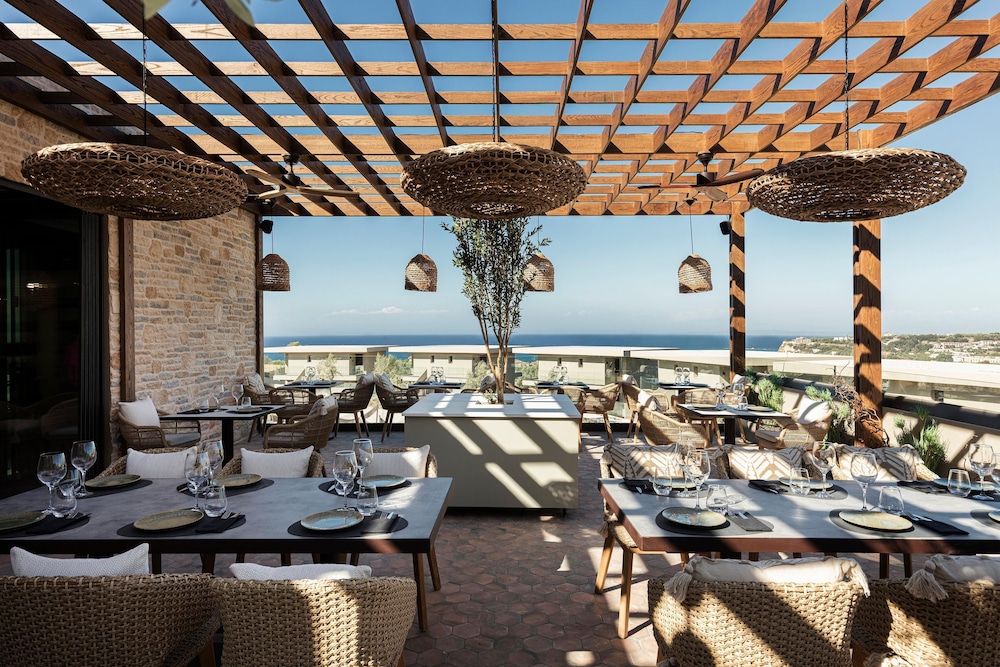 King Jason Zante – Designed for Adults — Restaurant & bars in Tsilivi, Ionian Islands