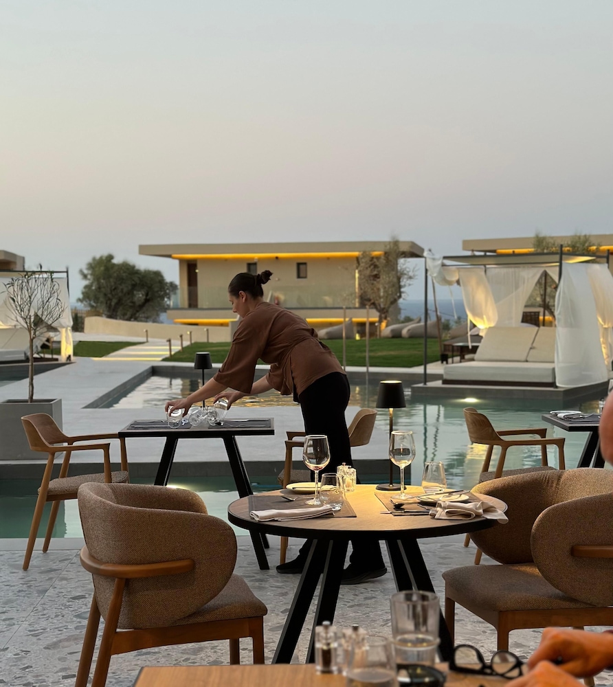 King Jason Zante – Designed for Adults — Restaurant & bars in Tsilivi, Ionian Islands