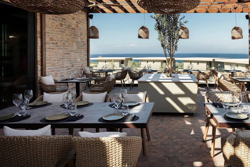 King Jason Zante – Designed for Adults — Restaurant & bars in Tsilivi, Ionian Islands