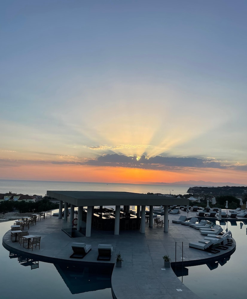 King Jason Zante – Designed for Adults — Restaurant & bars in Tsilivi, Ionian Islands