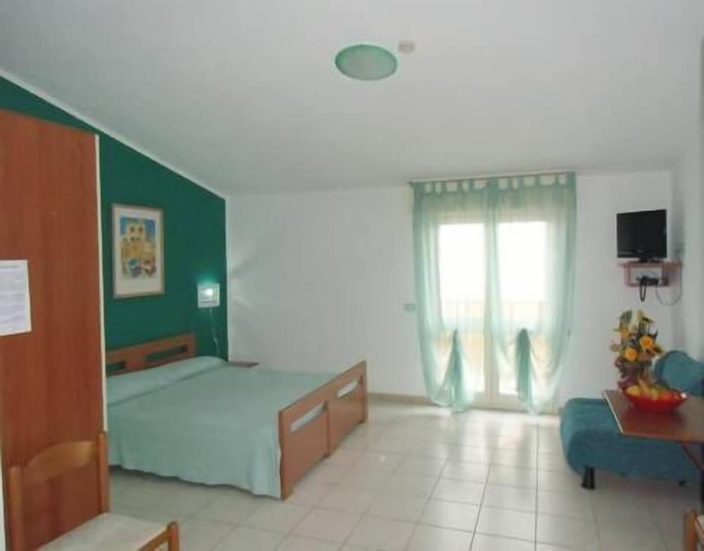 Hotel Residence La Baia — Hotel rooms in Castelsardo, Sardinia