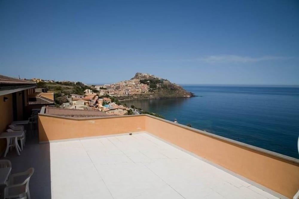 Hotel Residence La Baia — Swimming pool in Castelsardo, Sardinia