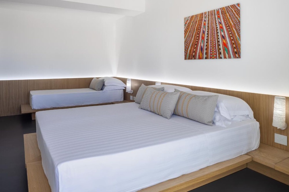 Felix Hotels - Hotel Felix Olbia — Hotel rooms in Olbia, Sardinia