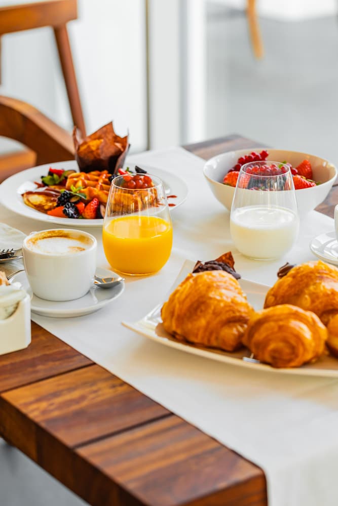 Felix Hotels - Hotel Felix Olbia — Restaurant & bars in Olbia, Sardinia