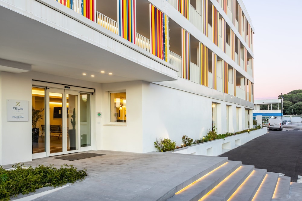 Felix Hotels - Hotel Felix Olbia — Hotel building in Olbia, Sardinia