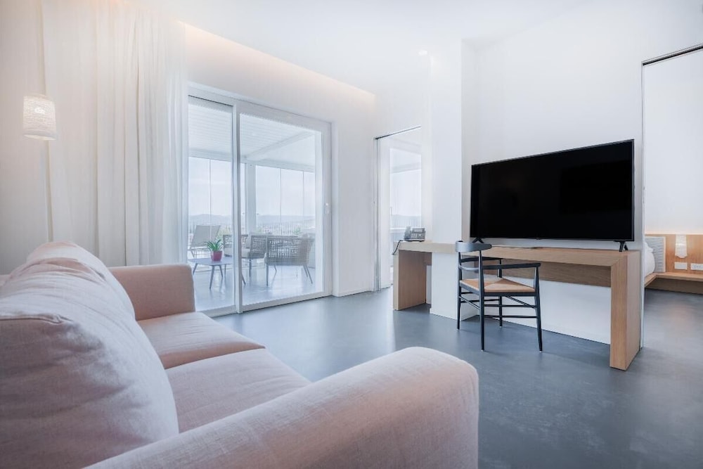 Felix Hotels - Hotel Felix Olbia — Hotel rooms in Olbia, Sardinia