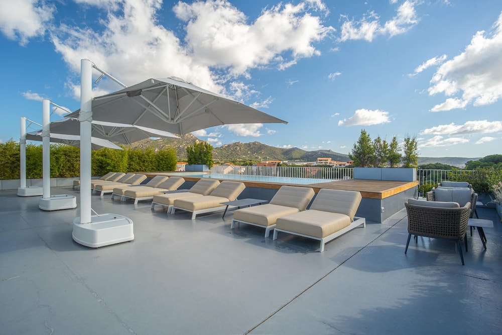 Felix Hotels - Hotel Felix Olbia — Swimming pool in Olbia, Sardinia